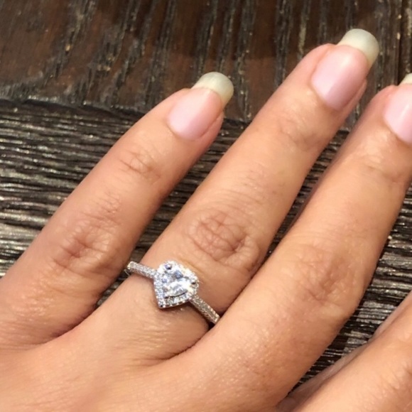 Heart Shaped Cubic Zirconia Fashion Ring Silver Tone - Picture 2 of 4